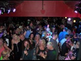 Guy Crowd