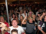 Crowd Courtney