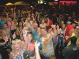 Crowd 6