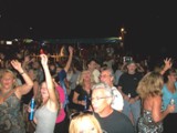 Crowd 8