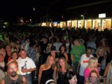 Crowd 12