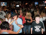 Crowd 6