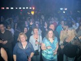 Crowd 1(5)