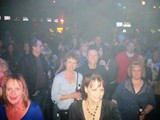 Crowd 27(1)