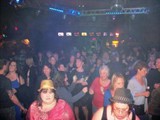 Crowd 3(3)