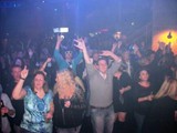 Crowd 8(2)