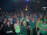 Crowd 1b