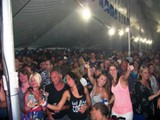 Crowd 25