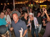 Crowd 20 Ron