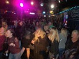 Crowd 5
