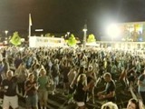 Crowd 8