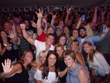 Crowd 22 Friends
